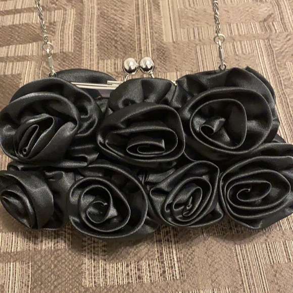 Black Clutch - Picture 4 of 6